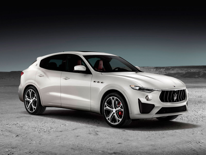 Мощные версии Maserati Levante GTS и Trofeo начали продавать в России