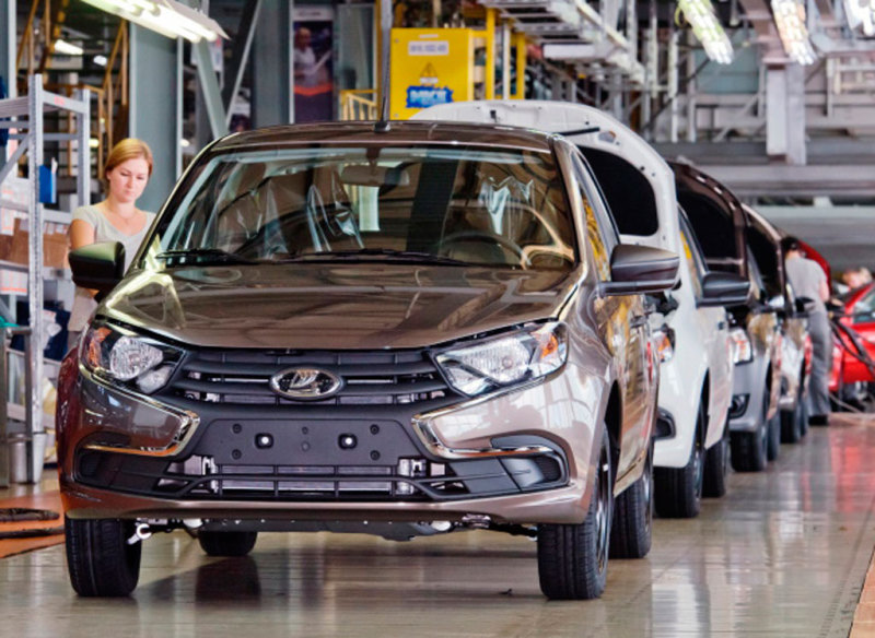 Для выпуска новых моделей Lada модернизируют конвейер
