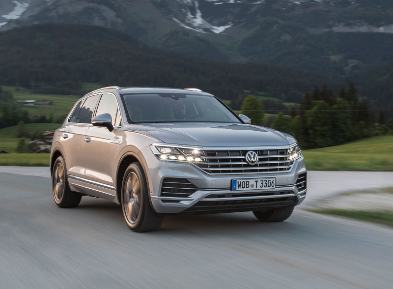 Volkswagen Touareg Exclusive с новым двигателем TSI V6 стал доступен в России