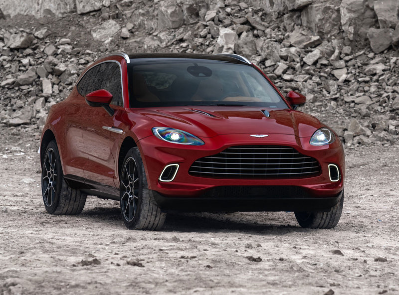 Aston Martin DBX: в России от 14.200.000 руб.