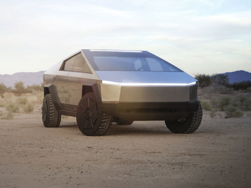 Фантастический пикап Tesla Cybertruck уже возможно заказать в России