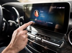 Mercedes V-Class получит новейшую мультимедийную систему MBUX