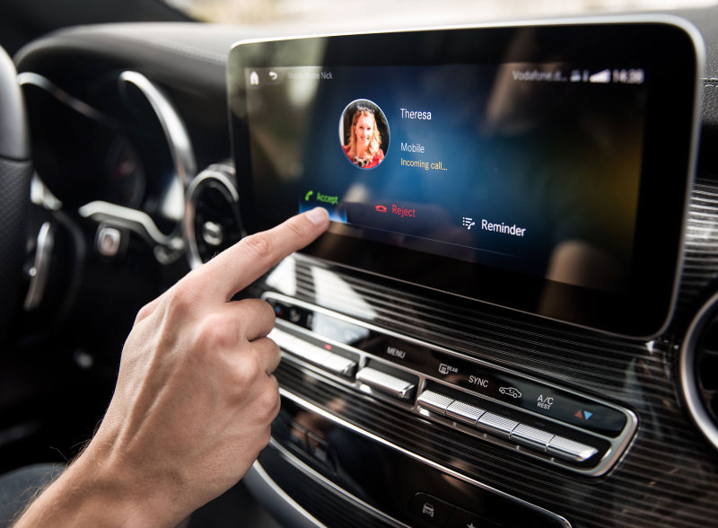 Mercedes V-Class получит новейшую мультимедийную систему MBUX