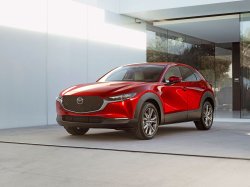 Новый кроссовер Mazda CX-30 весной появится в России