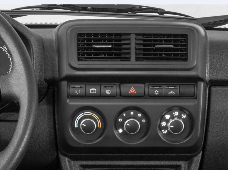 Салон обновлённой "Нивы" Lada 4x4 показали в подробностях