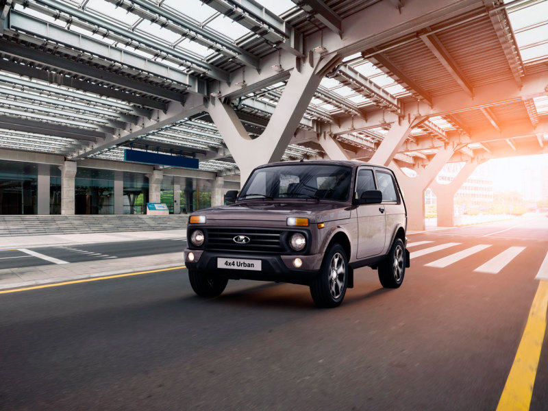 Обновлённая "Нива" появилась у дилеров по цене от 526.000 руб.