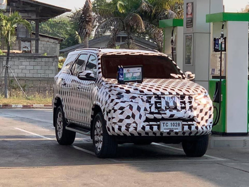 Обновлённый Toyota Fortuner появится весной