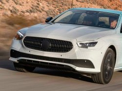 Новый Mercedes-Benz E-Class показали официально и предварительно