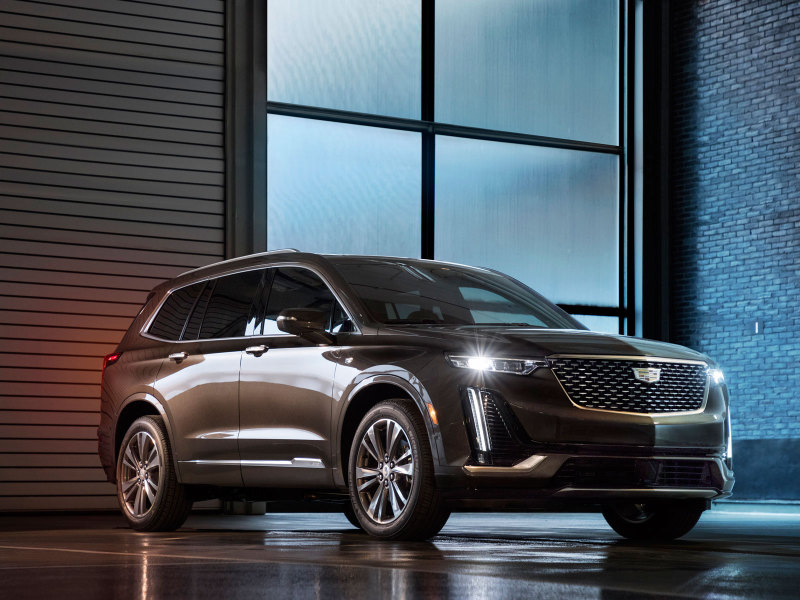 Большой кроссовер Cadillac XT6 в России: от 3.970.000 рублей