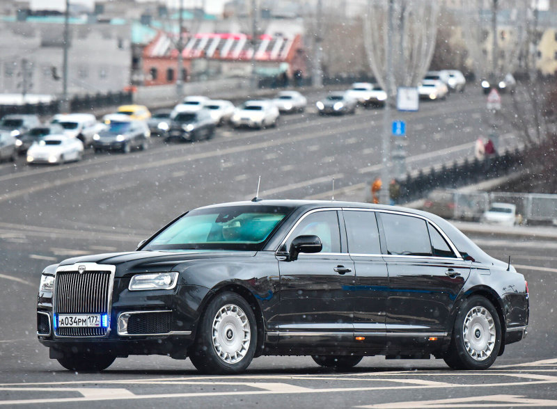 Новая версия Aurus Senat появилась на дорогах