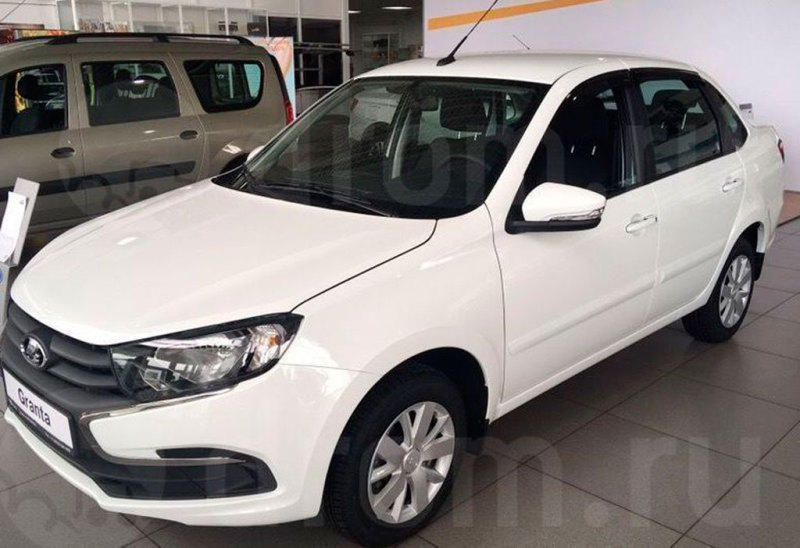 Lada Granta 1,8L уже появилась в продаже, внешне она не отличается от серийных моделей