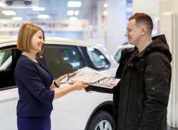 Российские автодилеры начнут ставить на учёт новые авто с марта