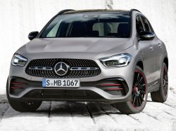 Новый Mercedes-Benz GLA: в России от 2.790.000 руб.