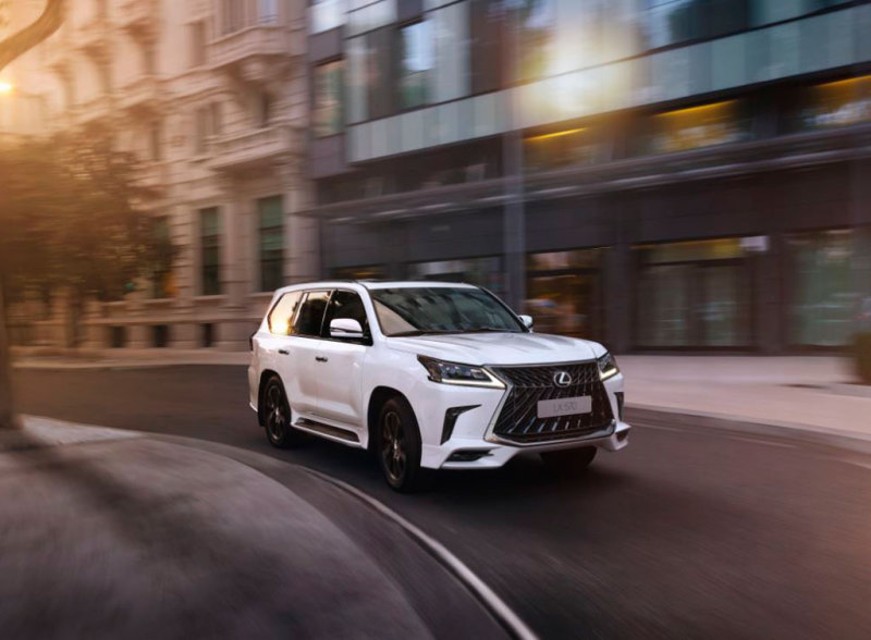 Обновлённая версия Lexus LX 570 Black Vision: от 8.194.000 руб.