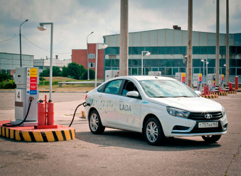 Газобаллонные Lada Vesta CNG и Largus CNG снова начали выпускать