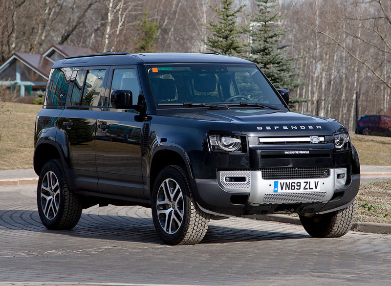 Новый Land Rover Defender начали испытывать в России