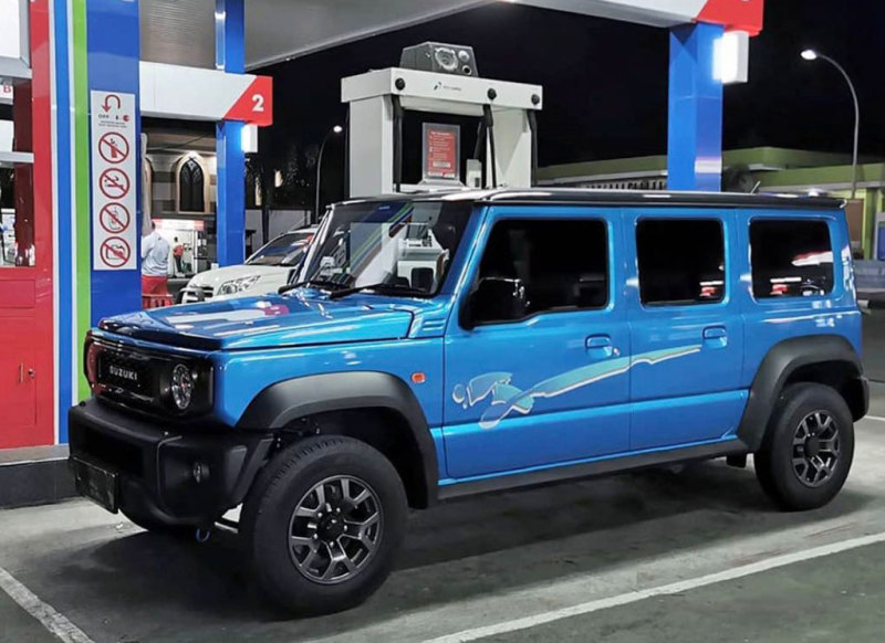 Suzuki Jimny получил пятидверную версию