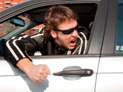 "Гонщикам" и остальным нарушителям автостраховка обойдётся дороже