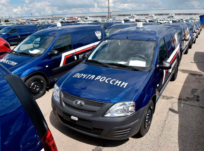 На Lada Largus пересадят курьеров "Почты России"