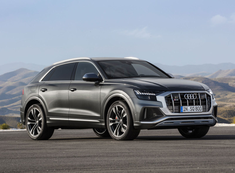 Спорт-кроссовер Audi SQ8: в России от 7.100.000 руб.