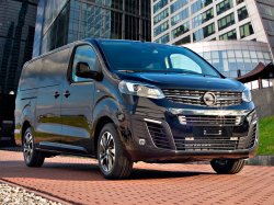 Opel Zafira Life Black Edition появилась у дилеров: от 3.039.900 руб.