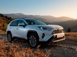 Toyota начнёт продавать в России "подключённые" автомобили