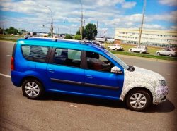 Люксовый обновлённый Lada Largus заметили на дороге