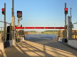 "Автозайцы" почти исчезли с платных российских дорог