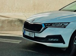 Новое поколение Skoda Octavia заметили в Москве