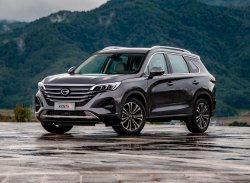 Новый китайский кроссовер GAC GS5 появится в России за 1,5 млн. руб.