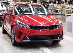 Обновлённый седан KIA Rio начали собирать в России