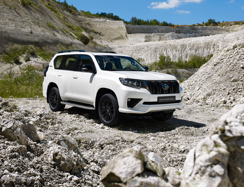 Toyota Land Cruiser Prado Black Onyx