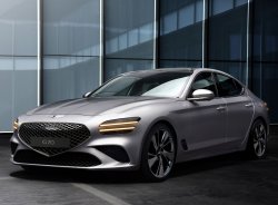Премиальный седан Genesis G70 обновился