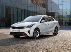 Обновлённый седан KIA Rio для России: от 814.900 руб.