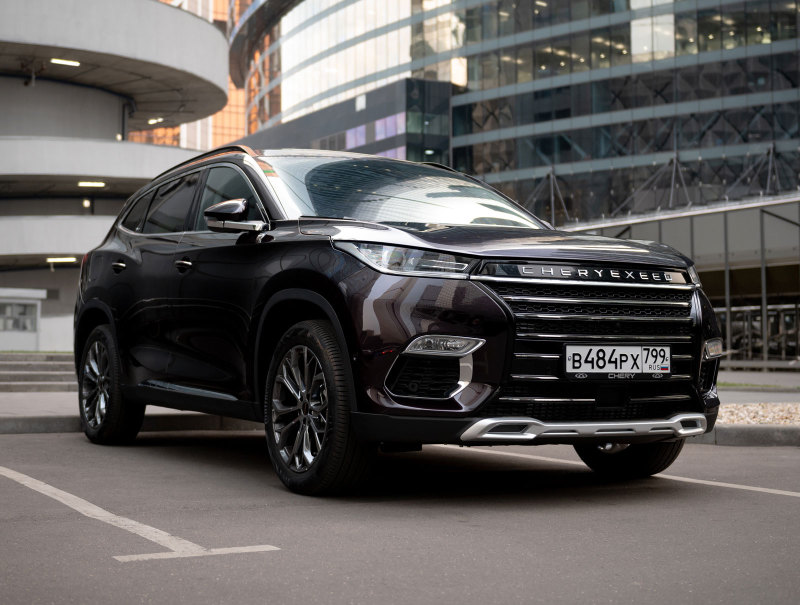 Премиальный "китаец" Cheryexeed TXL: в России от 2.200.000 руб.