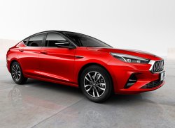 Лифтбек JAC J7 будут продавать в России в трёх комплектациях