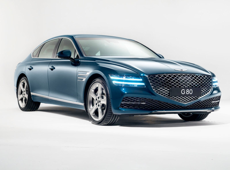 Новый Genesis G80 начинают продавать в России