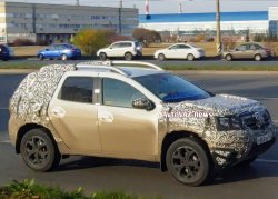 Обновлённый Renault Duster 2 для России засняли спереди