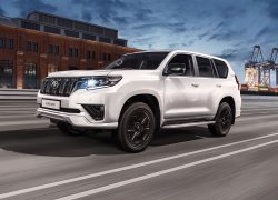 "Топовый" Toyota Land Cruiser Prado Black Onyx: в России от 4.696.000 руб.