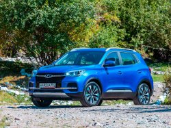Кроссовер Chery Tiggo 4 получил новые двигатель и комплектации в России