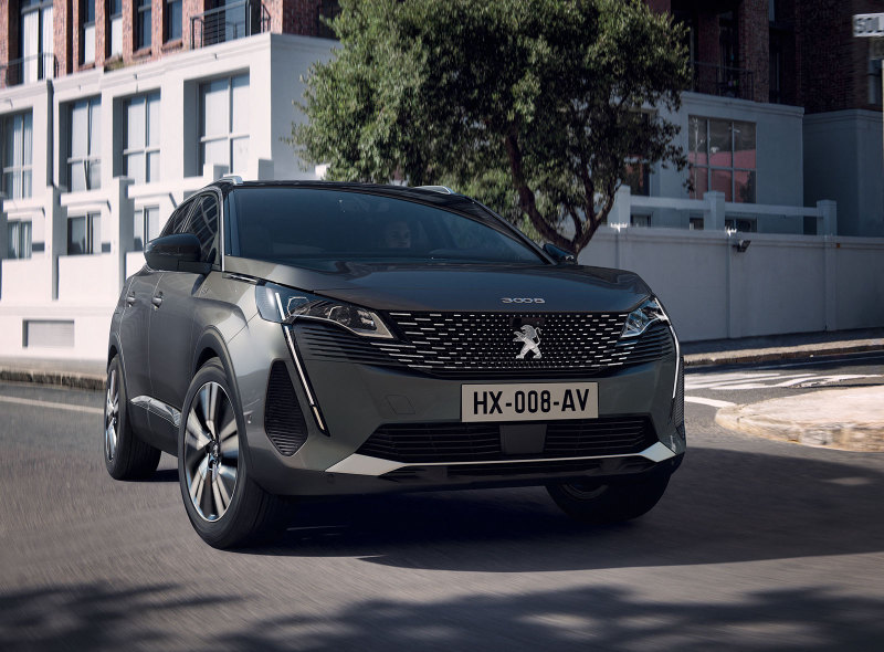 Обновлённые кроссоверы Peugeot 3008 и 5008 появились в России
