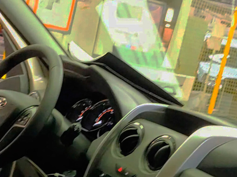 Новый салон Lada Largus FL на неофициальных фото