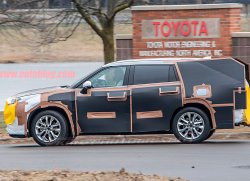 Toyota Highlander может получить длинную версию Grand