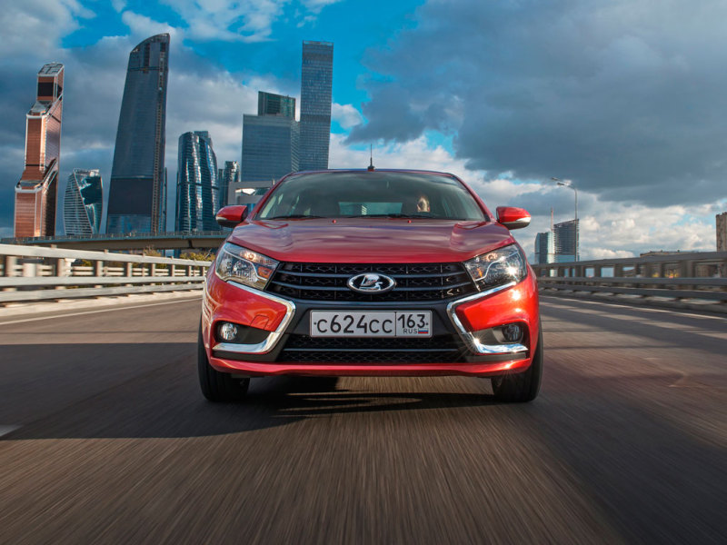 Lada Vesta получила доработанный замок капота