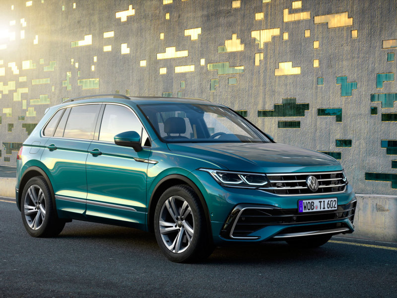 Для нового Volkswagen Tiguan добавили модификаций и опций в России
