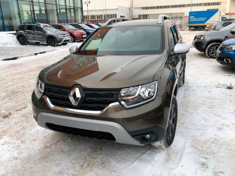 Renault Duster второго поколения замечен у дилеров
