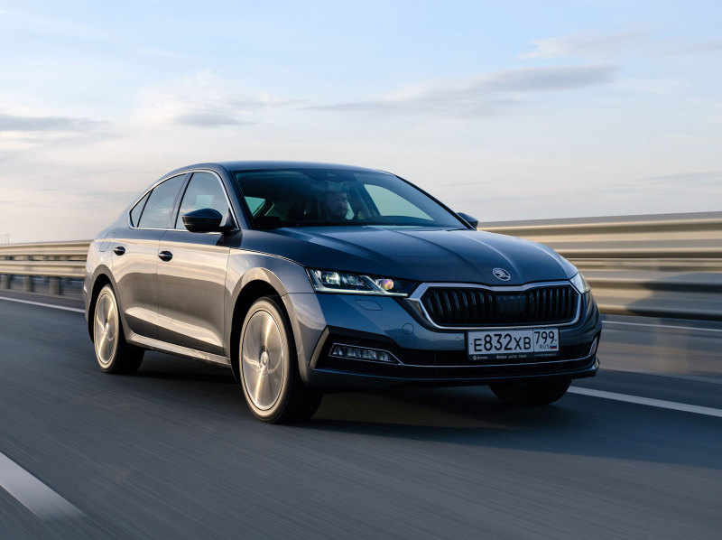 Новое поколение Skoda Octavia прекратили продавать в России