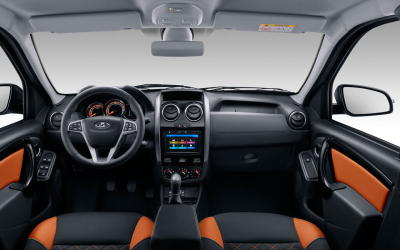 Салон Lada Largus Cross FL