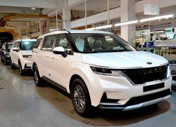 Новый KIA Carnival начали собирать в Калининграде