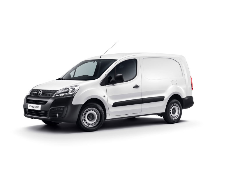 Фургон Opel Combo Cargo: в России от 1.229.000 руб.